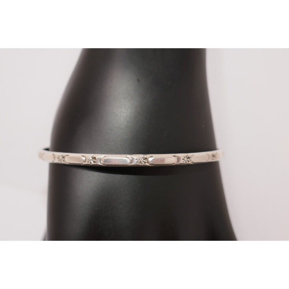 925 Sterling Silver Stamped Flowers Bangle Bracelet - Picture 2 of 8